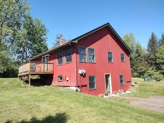 28 Cedar Ln, Jeffersonville, VT 05464
