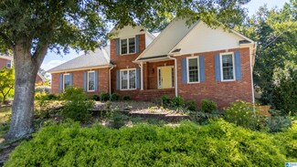 1260 Ravenwood Dr, Anniston, AL 36207