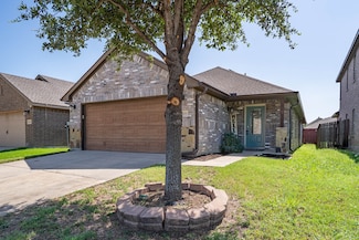 5505 Thunder Bay Dr, Fort Worth, TX 76119