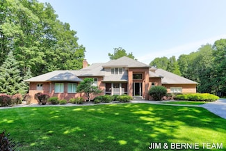 6579 Partridge Ln, Holland, MI 49423