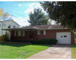 423 2nd Ave, Ripley, WV 25271