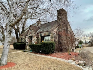 803 E Milwaukee St, Whitewater, WI 53190