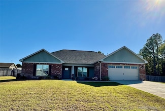 238 Brookestone Dr, Enterprise, AL 36330