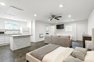 835 Dewitt Ave Unit B, Encinitas, CA 92024