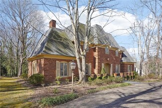 1211 Yorkshire Dr, High Point, NC 27262