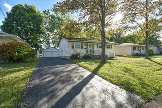 3169 Randolph St NW, Warren, OH 44485