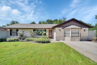 257 Deleon Rd, Debary, FL 32713