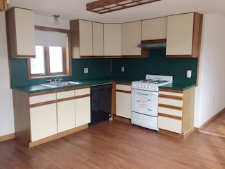 8 Florence St Unit 2, Somerville, MA 02145