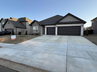 102 Ranna Dr, Huntsville, AL 35811