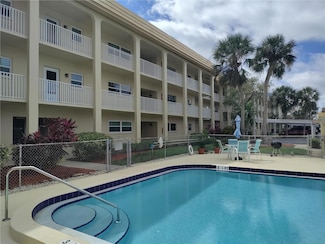 3850 13th Ave N Unit 311, Saint Petersburg, FL 33713