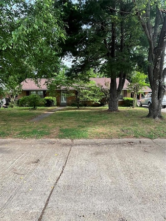 1416 N Linden Cir, Kennett, MO 63857