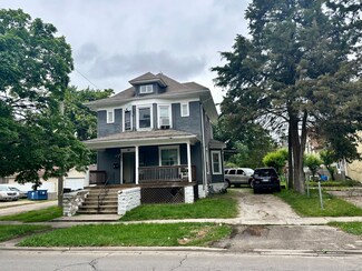 653 E River St, Kankakee, IL 60901