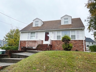 9 Hillairy Ct, Morristown, NJ 07960