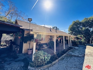 1826 Stanwood Dr, Santa Barbara, CA 93103