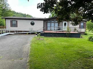 32 Stoneacres Ln, Independence, VA 24348