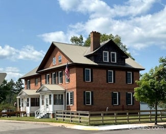 258 W Jasper St, Gwinn, MI 49841