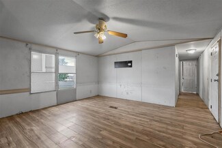 7208 Starling St, Joshua, TX 76058