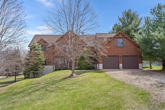 10A52 Cardinal Ct, Apple River, IL 61001