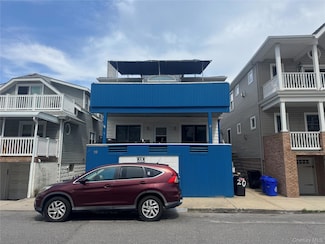 20 Illinois Ave Unit Upper, Long Beach, NY 11561