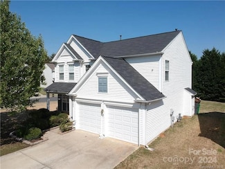 9205 Bellegarde Dr, Charlotte, NC 28277
