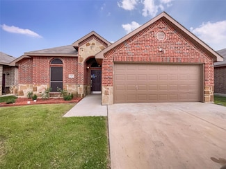 317 Green Meadows Rd, Wilmer, TX 75172