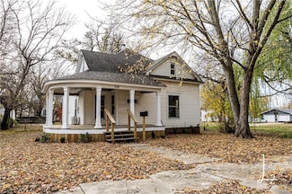 519 Mill St, Neodesha, KS 66757