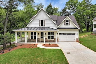 210 College Ave, Commerce, GA 30529
