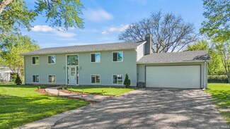 3834 Northcreek Dr, Fort Wayne, IN 46835