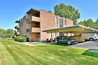 3080 N River Rd NE Unit J12, Warren, OH 44483