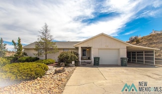 814 E Morgan Ave, Gallup, NM 87301