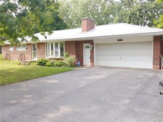 12888 Bullis Rd, East Aurora, NY 14052