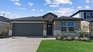 4915 Oakwood Dr, Fresno, TX 77545