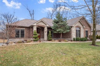 120 Stonebridge Estates Ct, Maryville, IL 62062