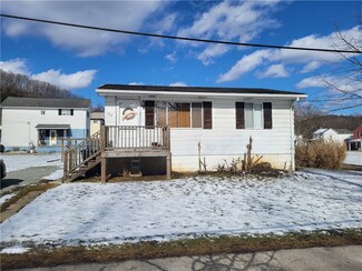 124 Klondike St, Buena Vista, PA 15018