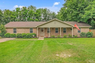 106 W Meadow Dr, Atmore, AL 36502
