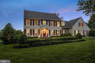 4716 Essex Dr, Doylestown, PA 18902