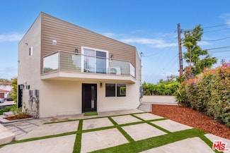 2139 Kerwood Ave, Los Angeles, CA 90025