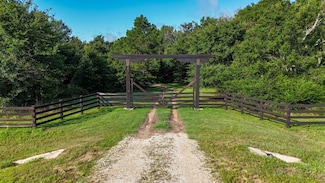 13204 U S 175, Larue, TX 75770