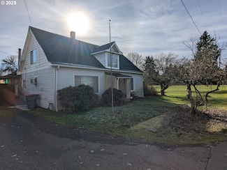 453 NE Yamhill St, Willamina, OR 97396