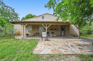 407 Mckinley St, Cedar Hill, TX 75104