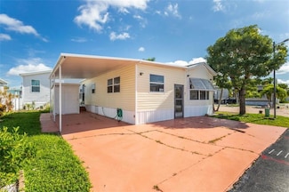 5634 Red Bird Ln, Fort Myers, FL 33908