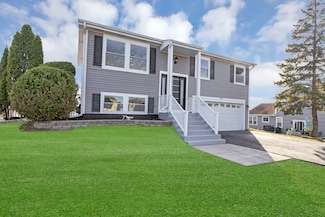 391 Nantucket Ct, Bartlett, IL 60103