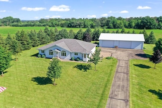 88154 265th St, Austin, MN 55912