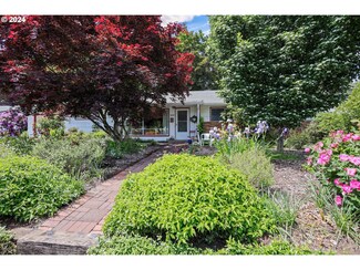 1324 Hawthorne St, Forest Grove, OR 97116