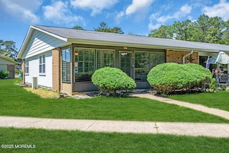 22A Yorkshire Ct, Manchester, NJ 08759