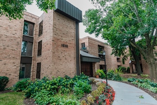 1818 E Shorewood Blvd Unit 101, Milwaukee, WI 53211