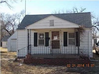 305 S Lincoln St, Hillsboro, KS 67063