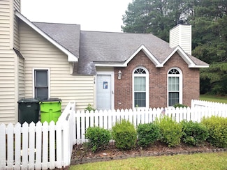 31 Mulberry Ln, New Bern, NC 28562