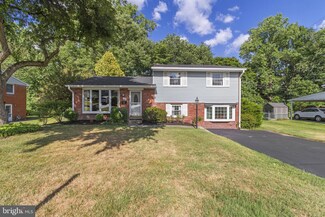 11 Willowbrook Rd, Broomall, PA 19008
