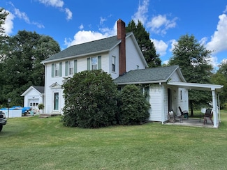 731 N 4th Ave, Paden City, WV 26159